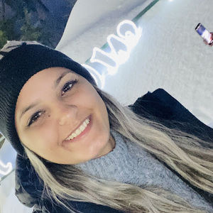 Meet your Posher, Lorena